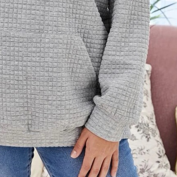 Grey quilted hoodie - Picture 5 of 12